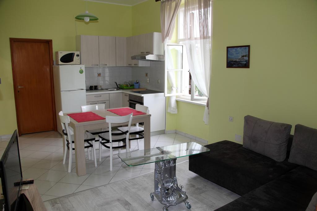 Apartment Viribus Пула Екстериор снимка